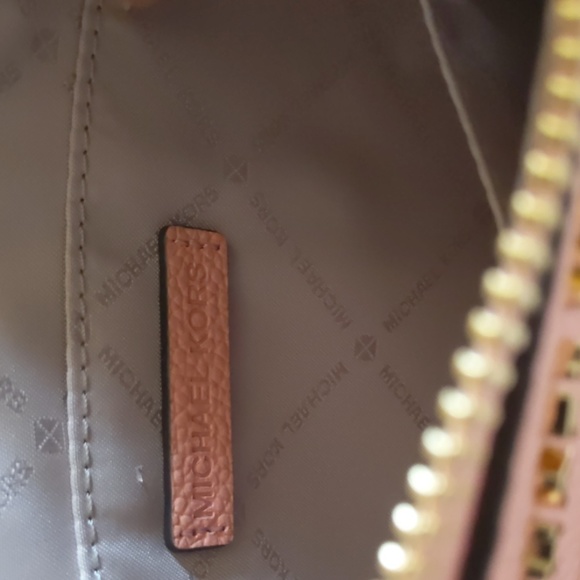 Michael Kors - Picture 4 of 5